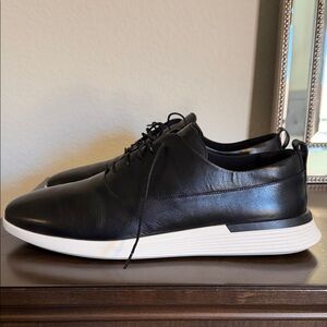Wolf & Shepherd Black Leather Men's Crossover Derby in size 15